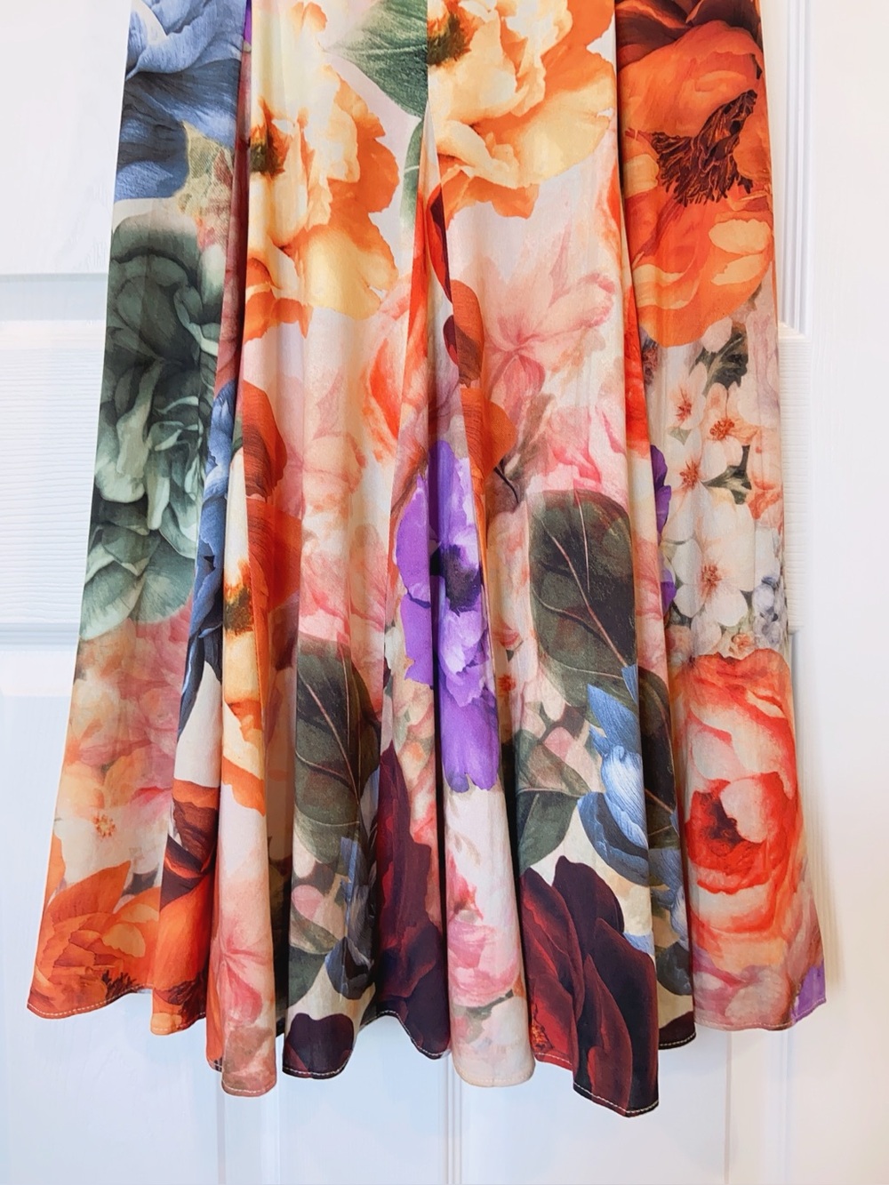NWT $595 Alice + Olivia Jeanette Pleated Floral-Print Crepe De Chine Midi Dress - Picture 9 of 12